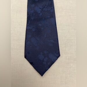 Calvin Klein Midnight Navy Blue Silk Floral Jacquard Patterned Tie